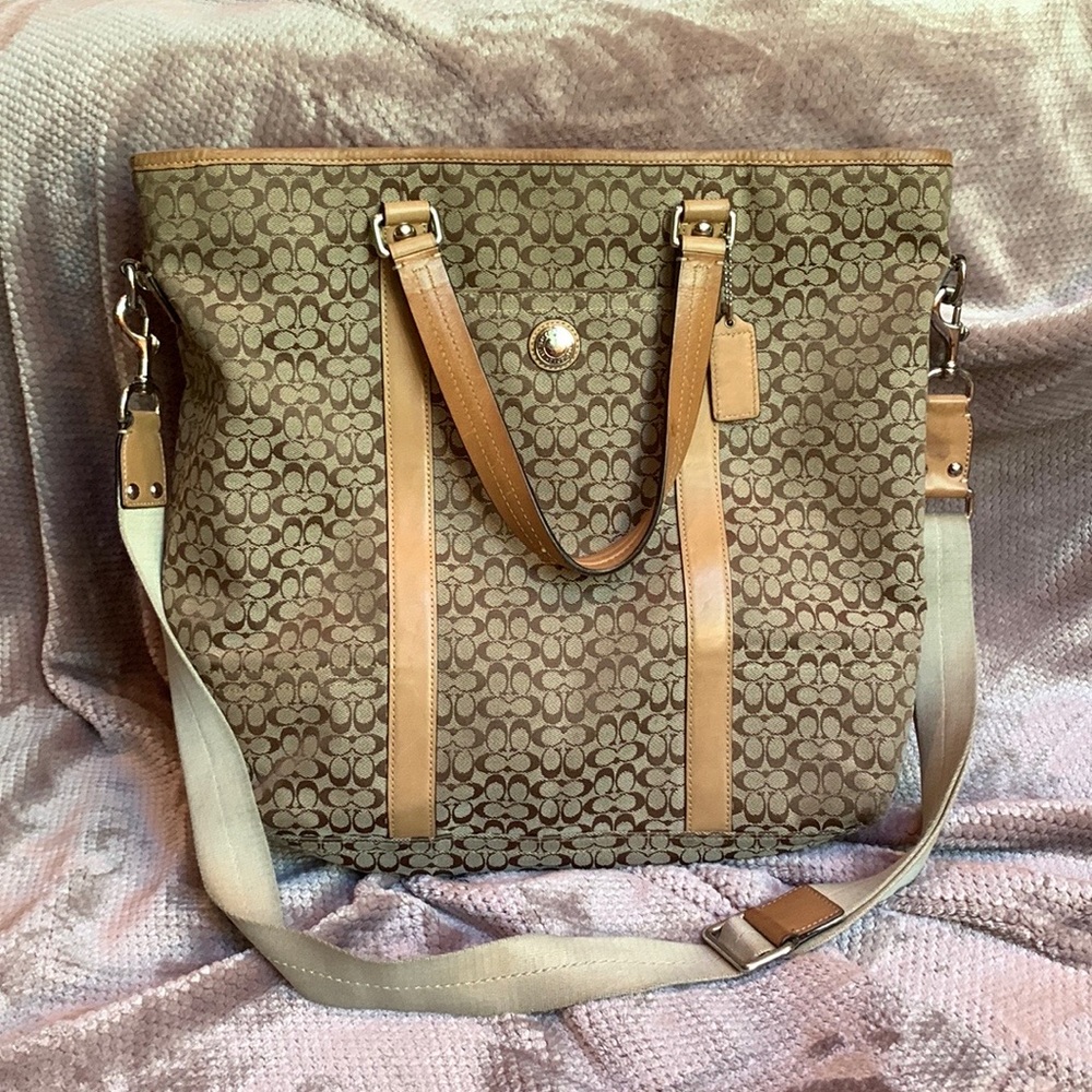 Coach Voyager Signature Brown C Large Tote